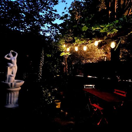 Отель Au Puits De La Fontaine Tavernes Экстерьер фото